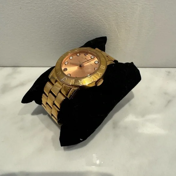 Marc Jacobs Watch - Picture 3 of 4